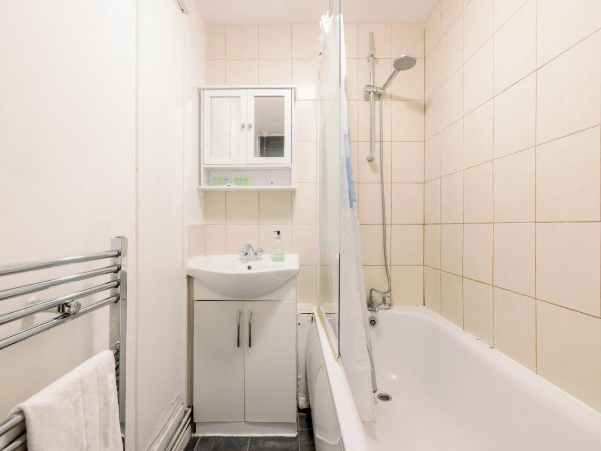 Pass The Keys - Spacious Maisonette In London, Waterloo *