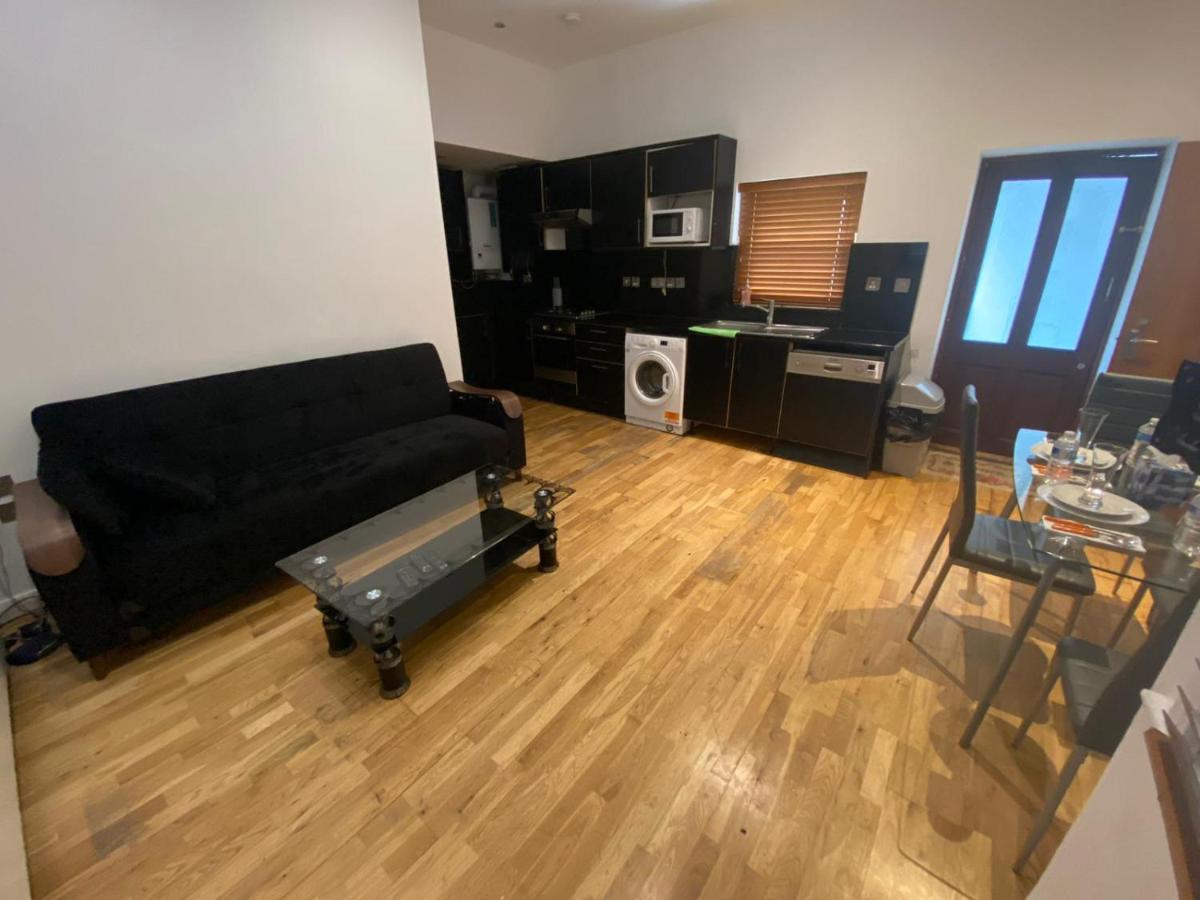 Apartment 005- Frampton St 2 Bedrooms London