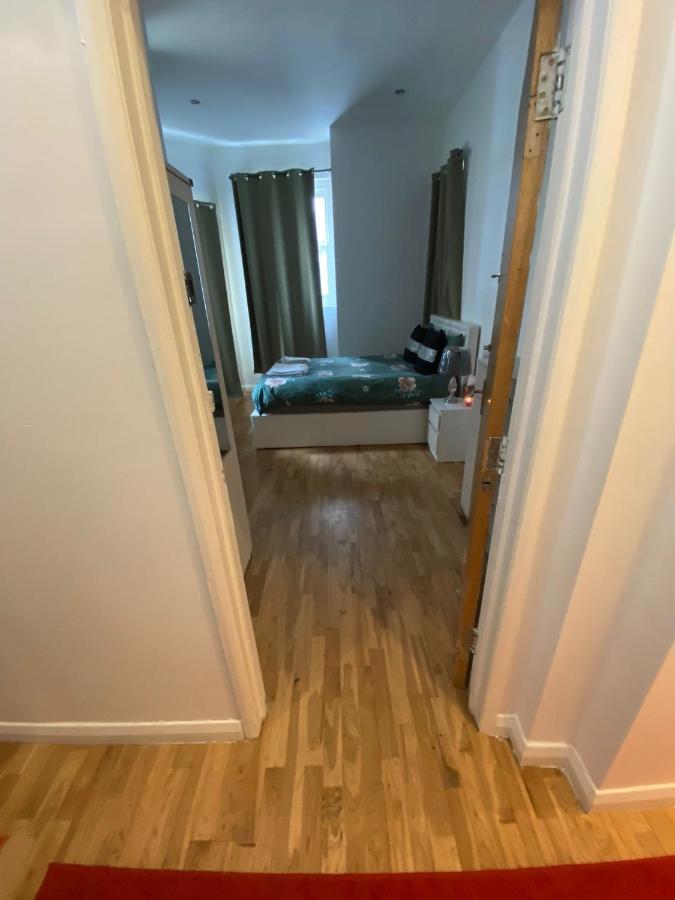 005- Frampton St 2 Bedrooms Apartment London