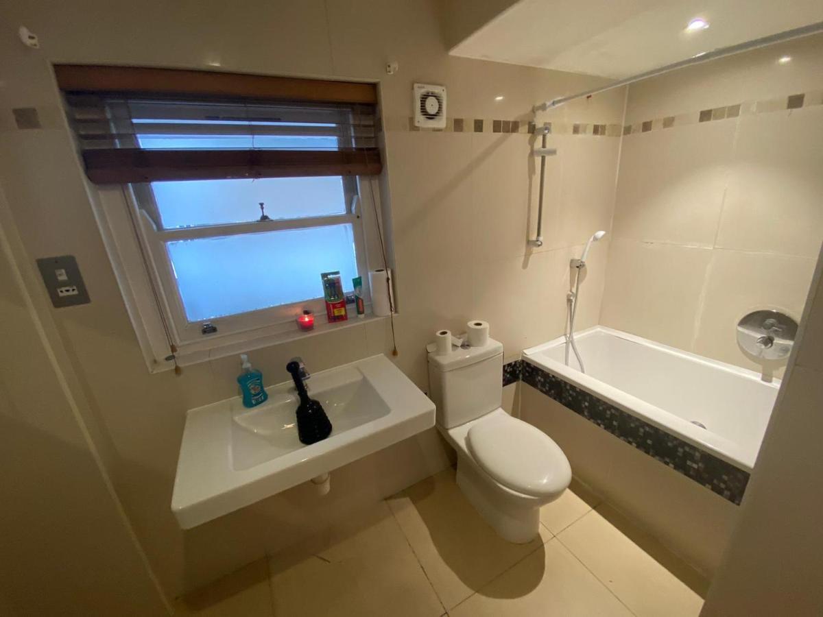005- Frampton St 2 Bedrooms Apartment London