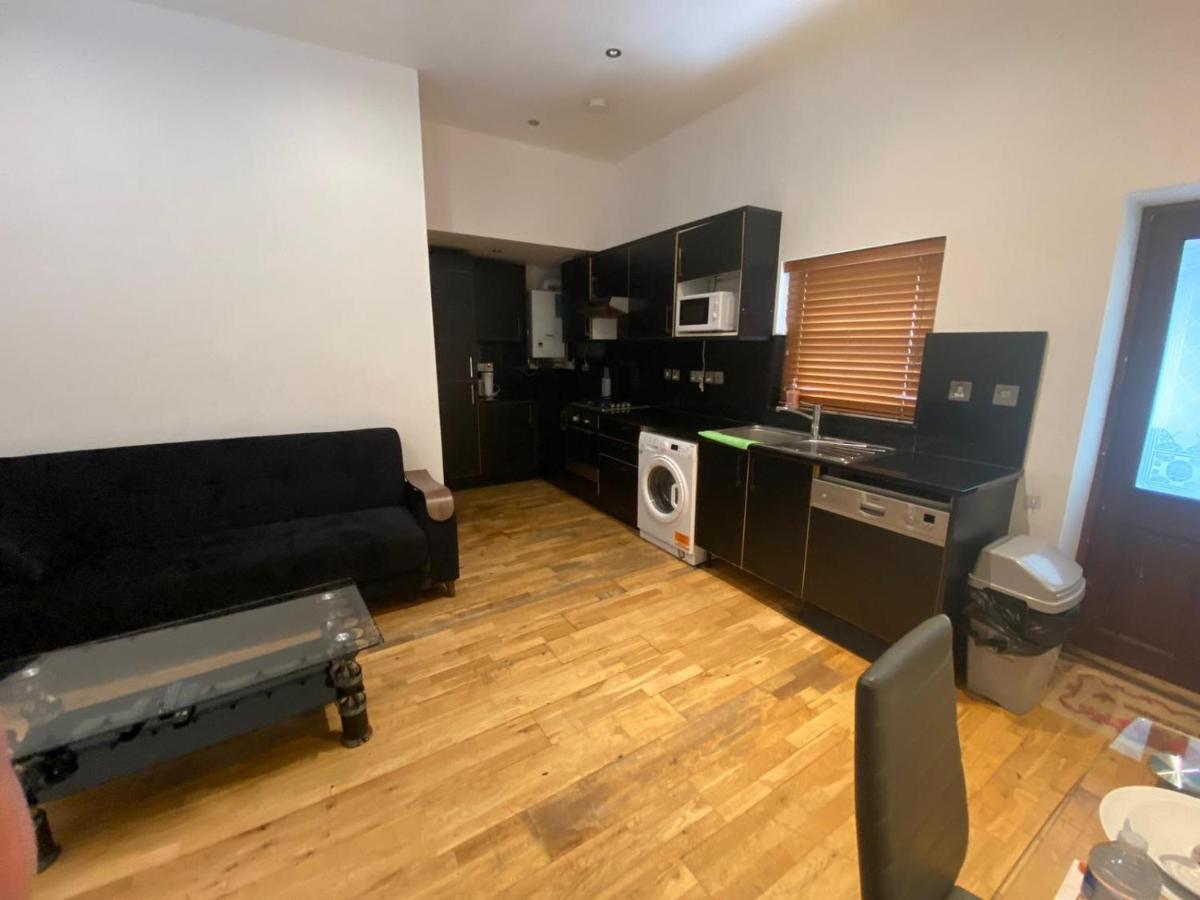 005- Frampton St 2 Bedrooms Apartment