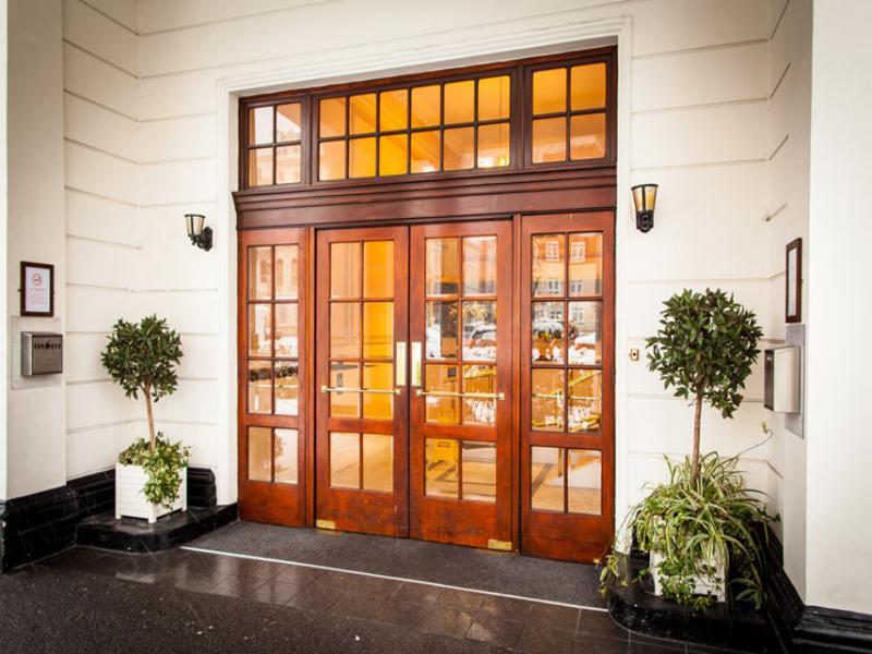 The Columbia Hotel 3*