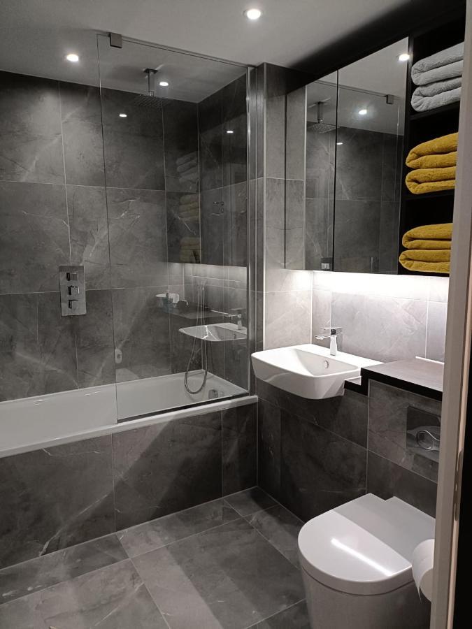 Apartamento One West Point , Icon Tower