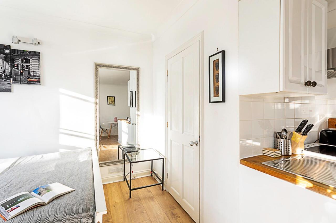 Convenient Studio Near Victoria Londres
