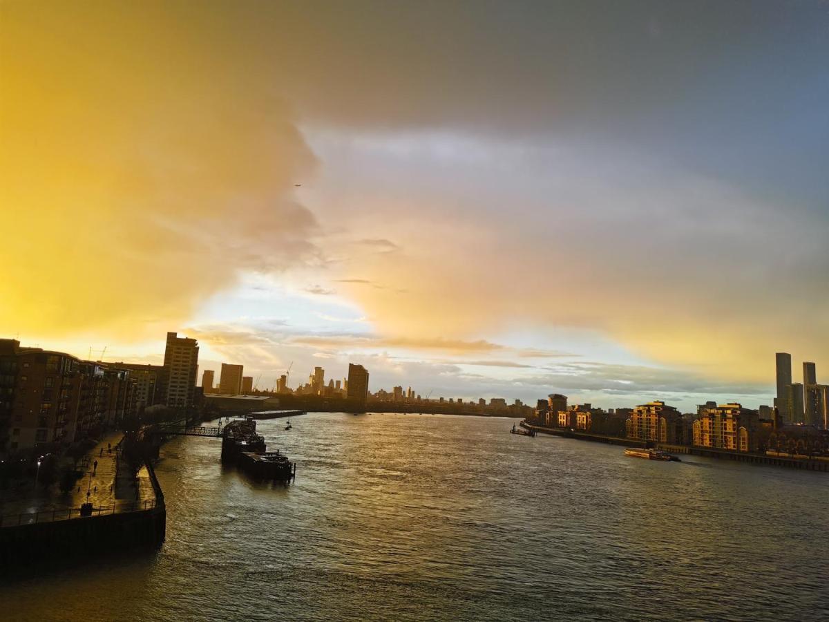 Homestay With Stunning Thames River View Hospedagem domiciliar Londres