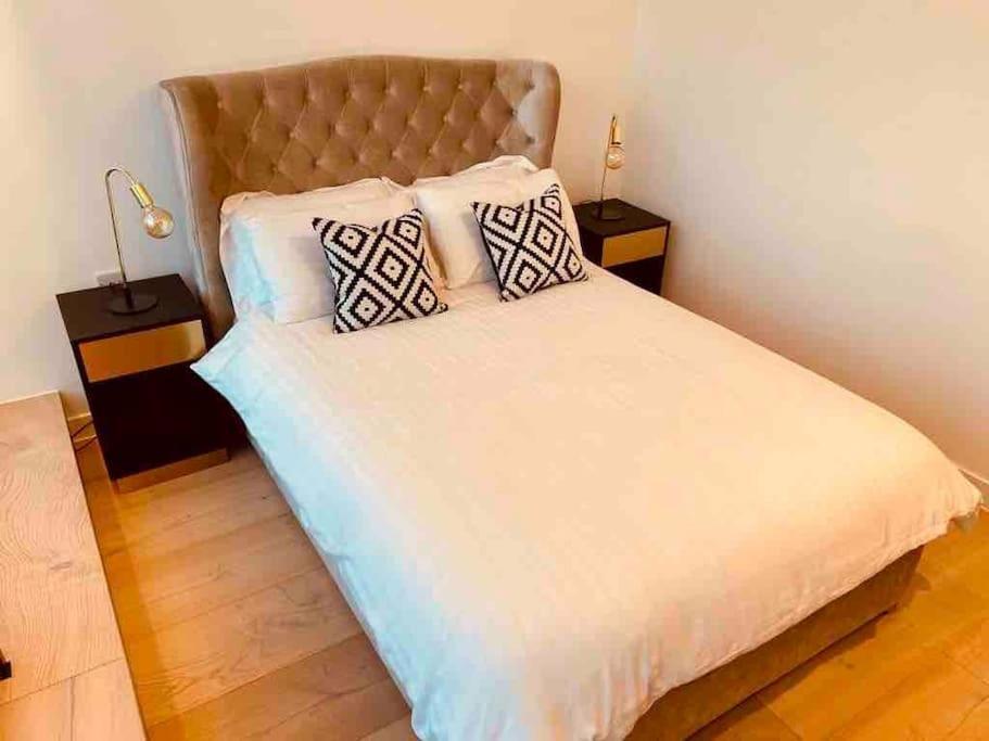 Appartement Large 3 Bed 3 Bathrooms Penthouse With Terrace And Views In Londres