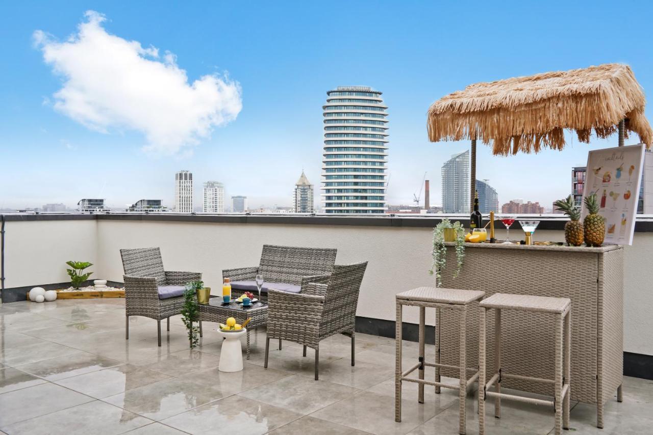 Luxury Penthouse With Enviable Views *