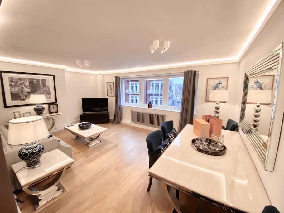 Apartamento Knightsbridge Opposite Harrods Large Self Contained 1 Bedroom Londres