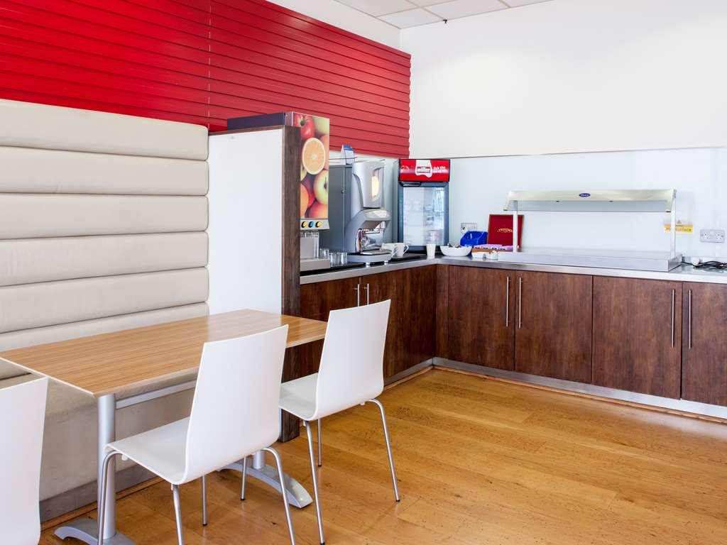 Hotel Travelodge Kew Bridge
