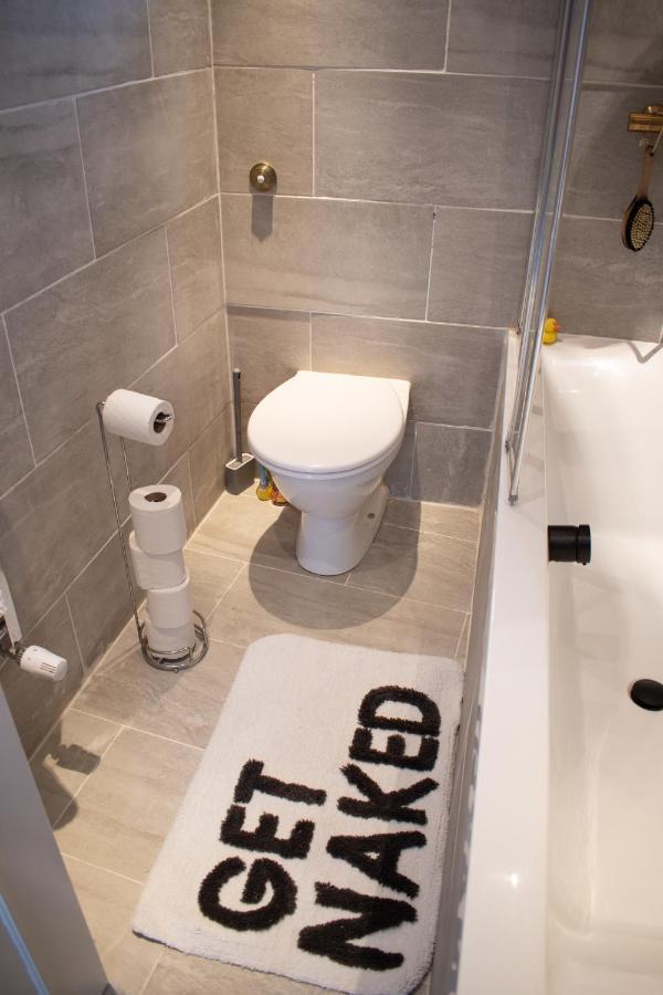 Privatunterkunft Sw Stay, *