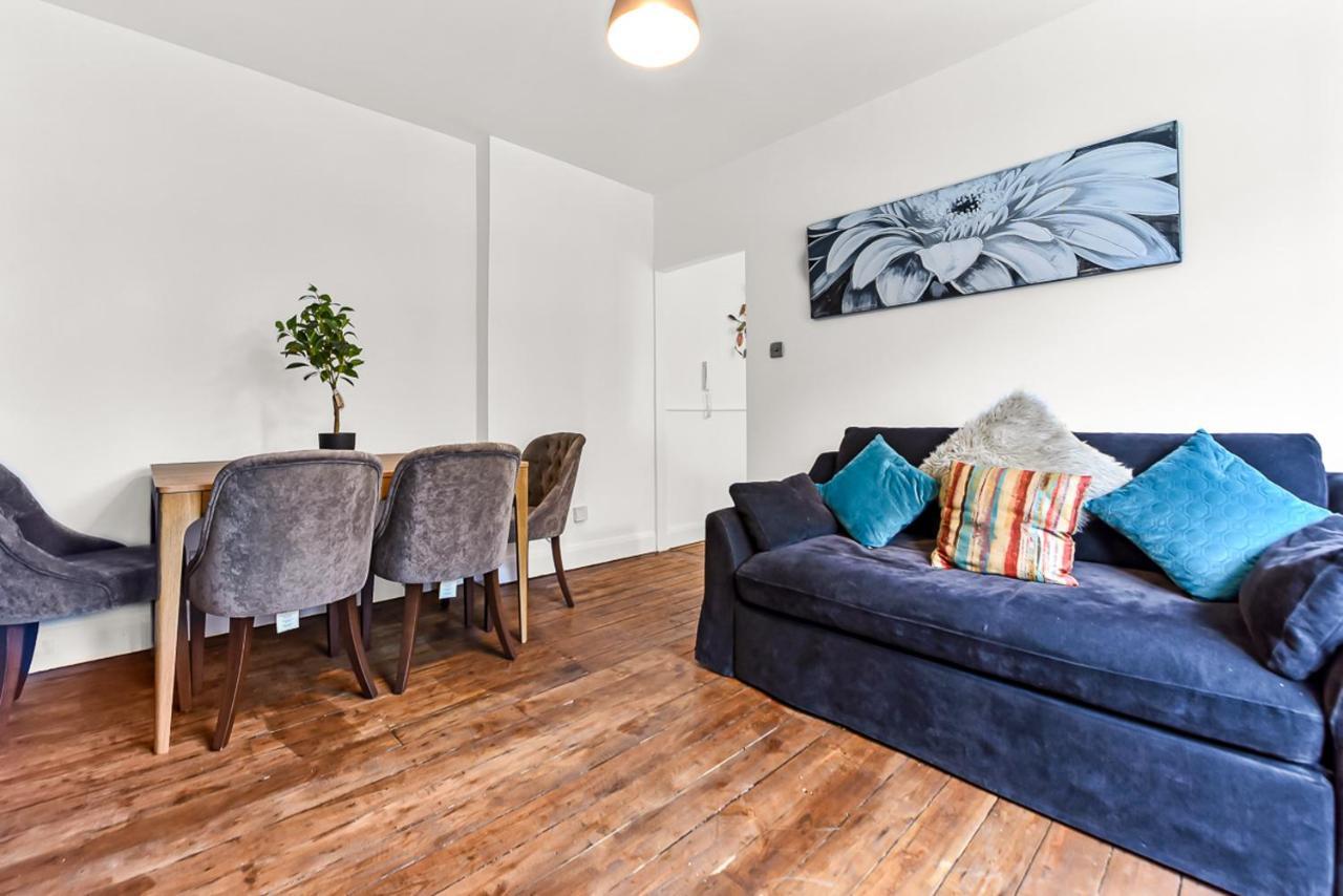 Leafy Oasis Wandsworth Chic Pad *