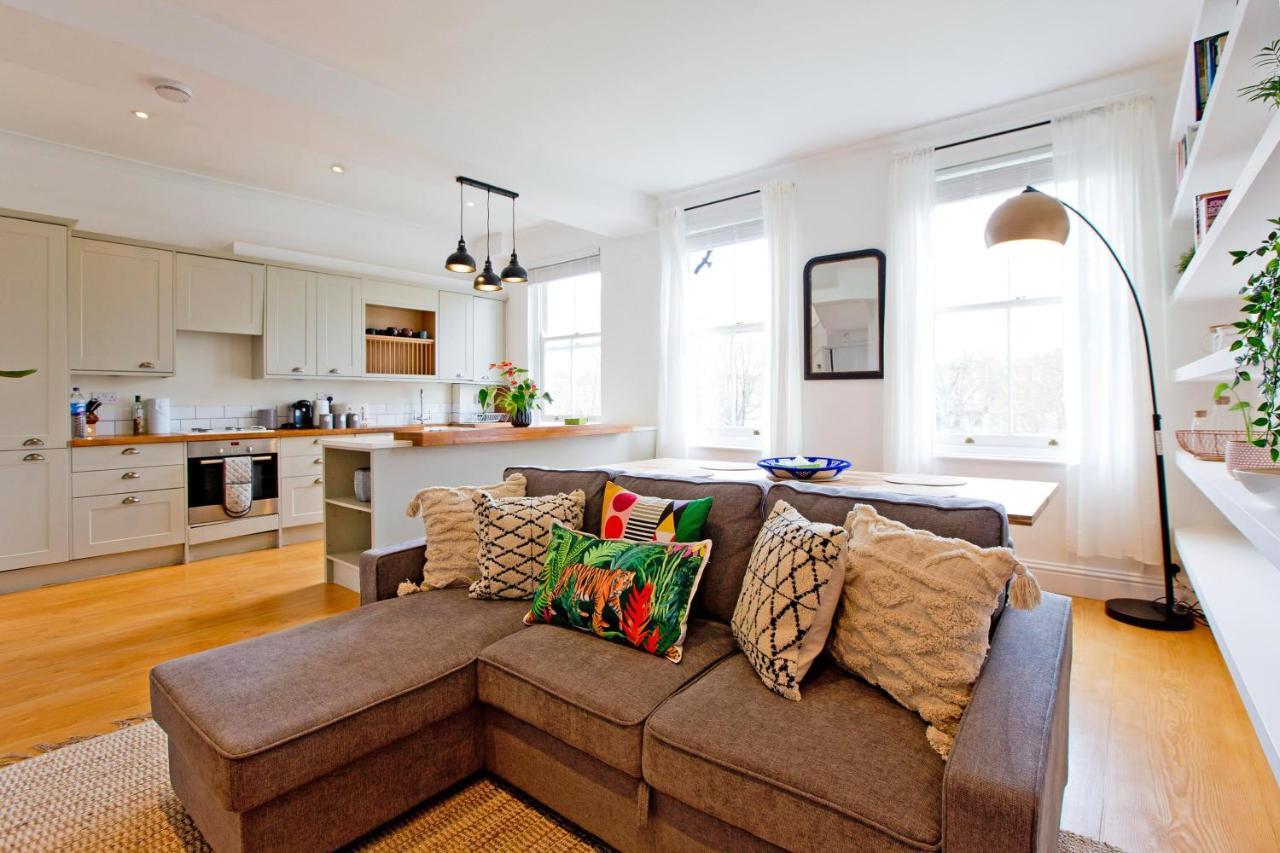 4 Bed Duplex Garden Views *