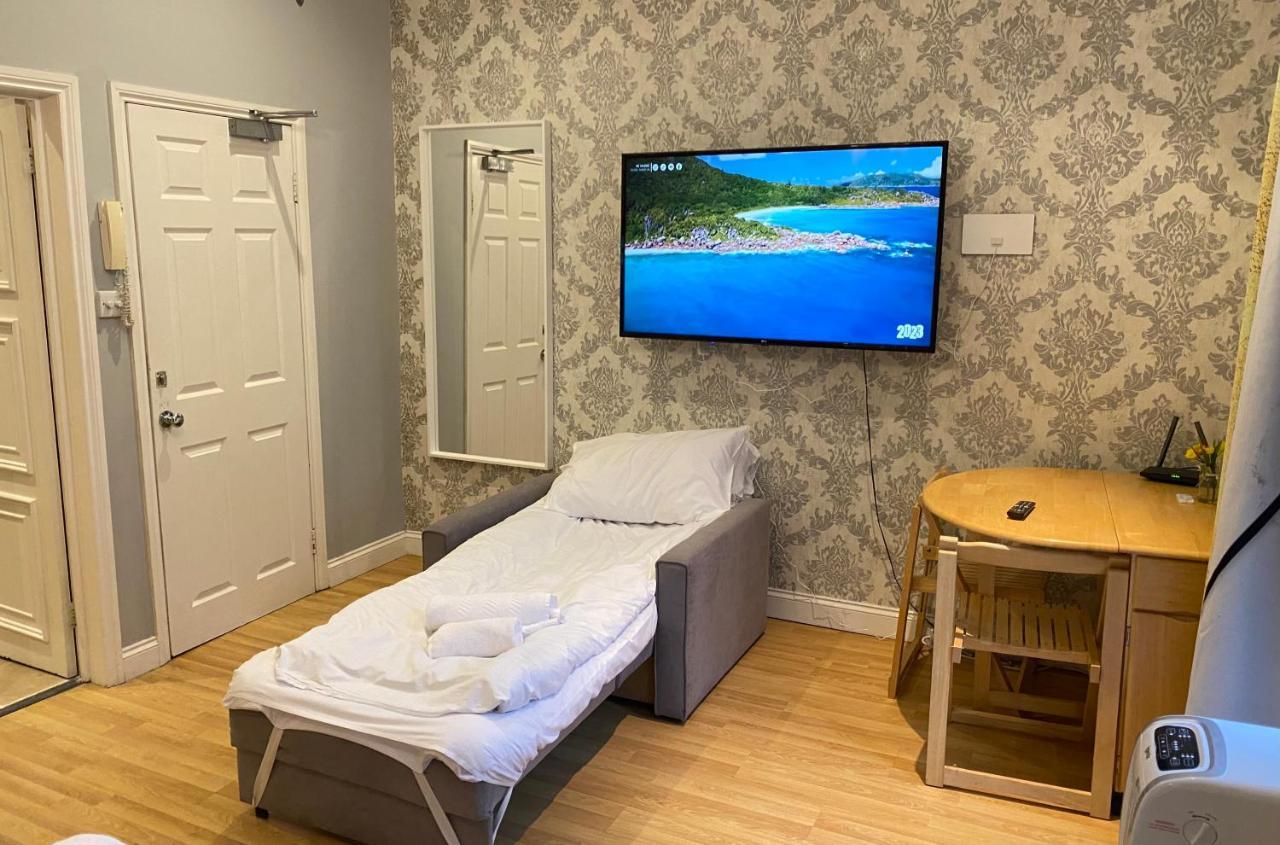 Apartment Immaculate In *