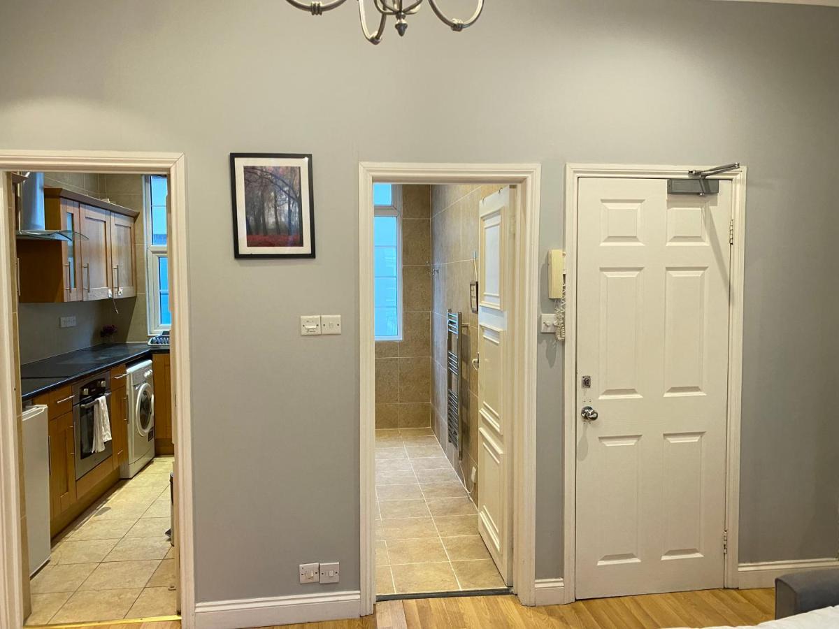 Apartment Immaculate In *