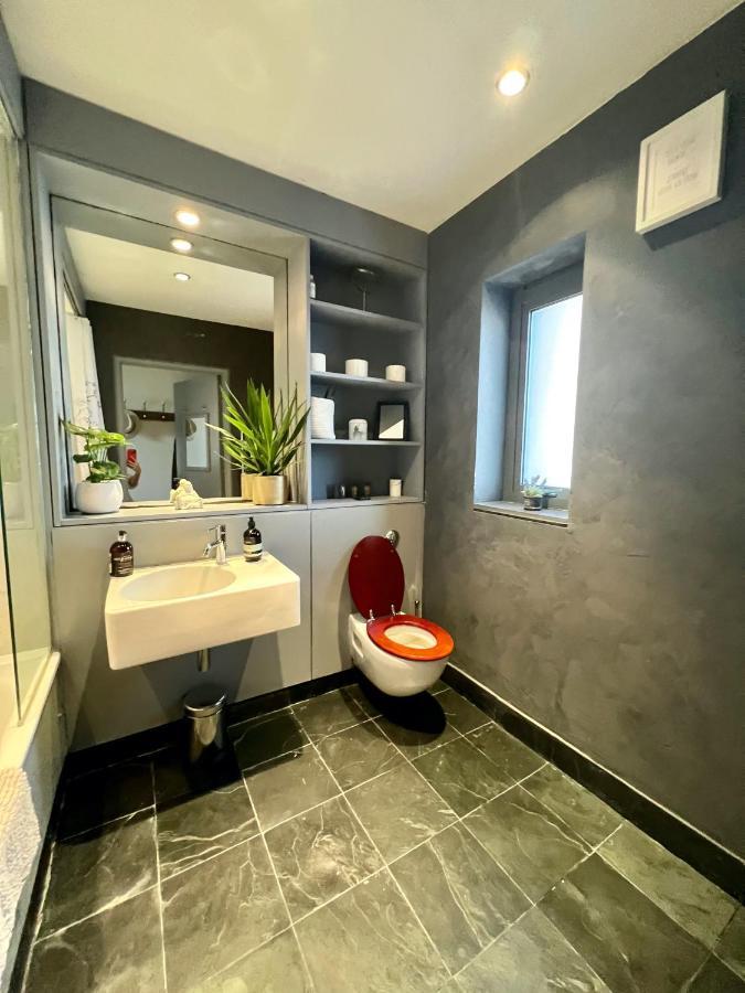 Zen Life With Urban Views - E8 Chic *