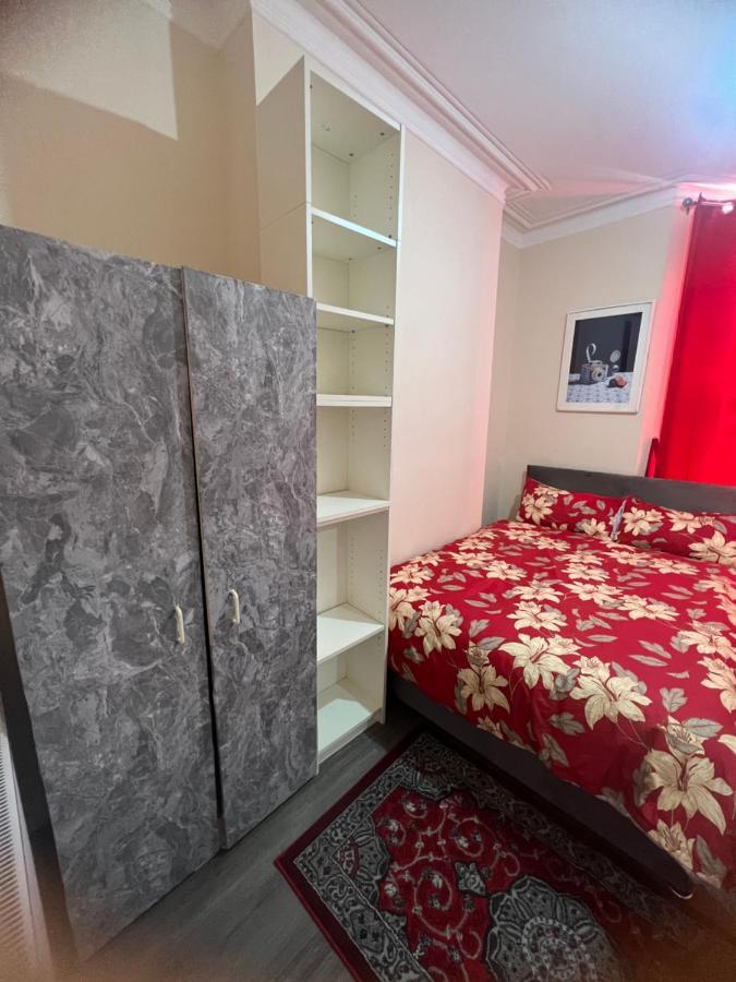 Small Cosy 2 Flat With 2 Double Beds Apartment *