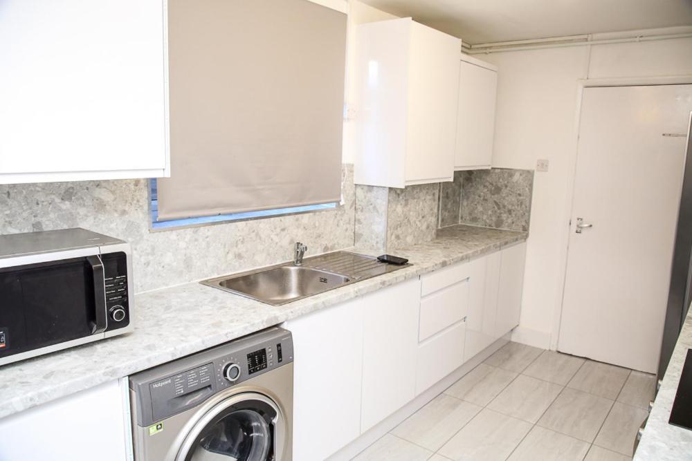Appartement Newly Refurbished 3 Bedroom House Close To Central
