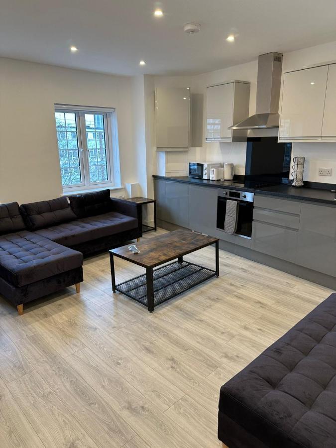 The Walworth Retreat- Cozy Flats In * London