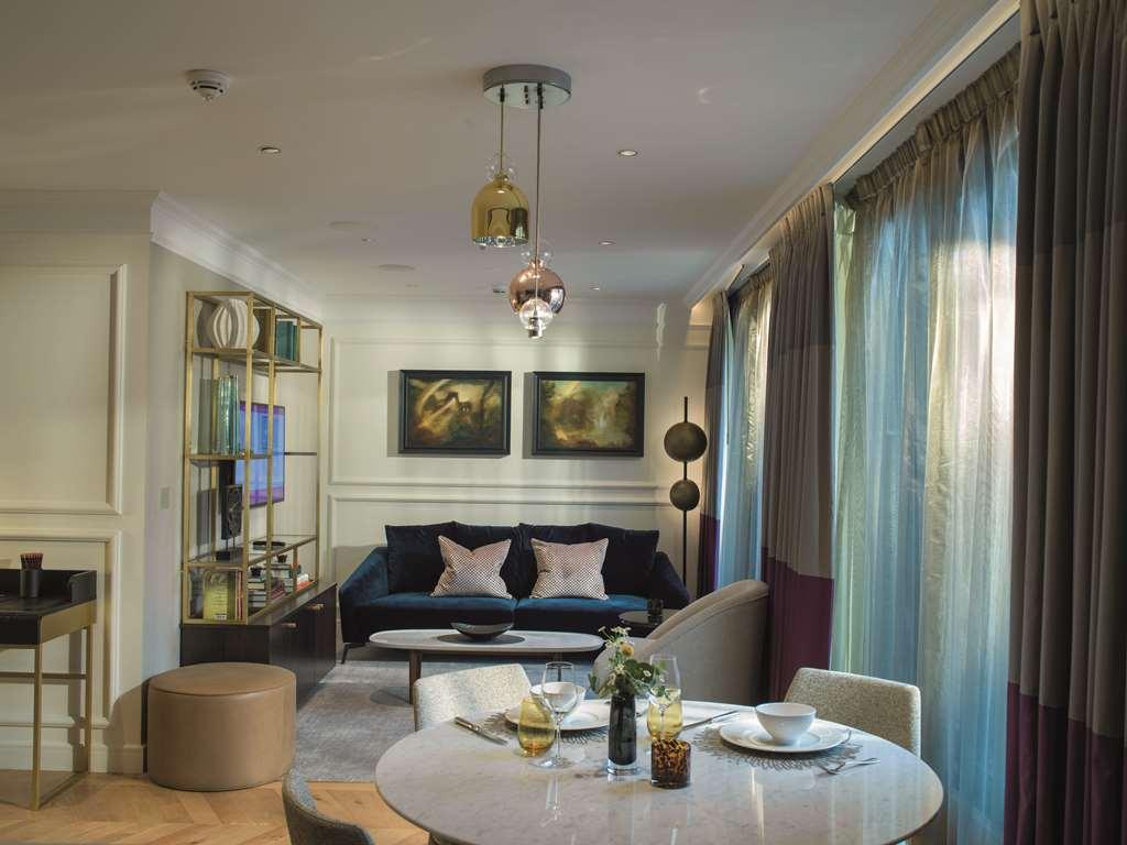 The Guardsman - Preferred And Hotel Londres