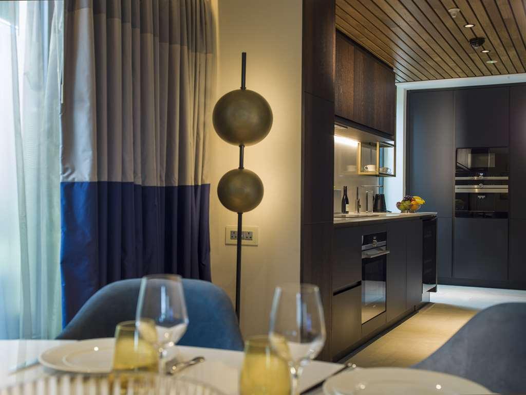 The Guardsman - Preferred And Hotel Londres