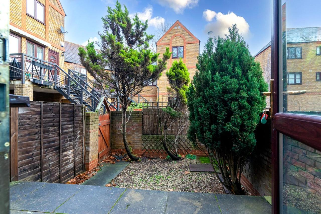 Guestready - 4br In Surrey Quays Canada Water * Londen