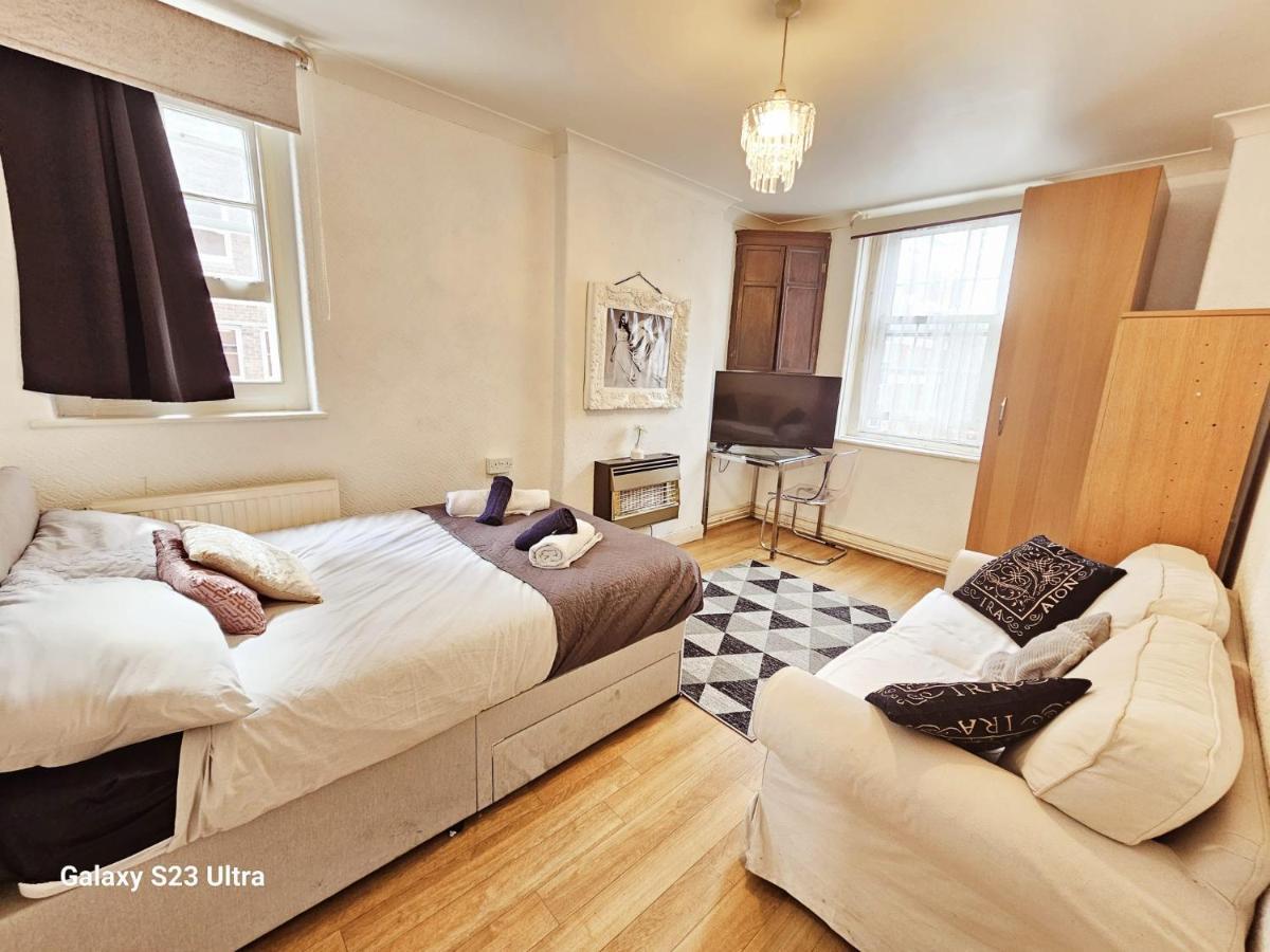 Nearby The Eye & Big Ben, 2 Large Double Bedrooms * Londres