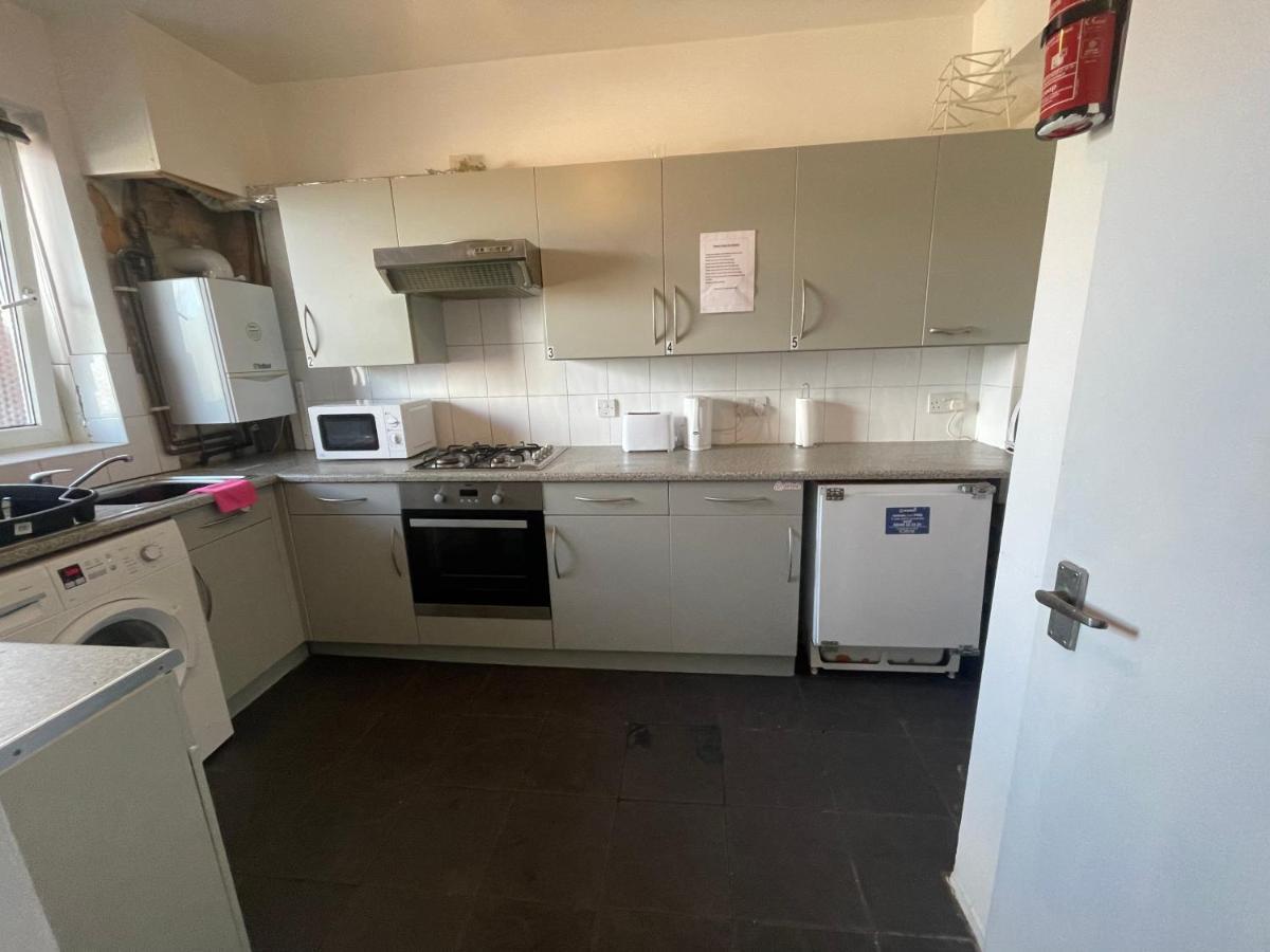 3 In Shared In Foresthill 2023 * Londres