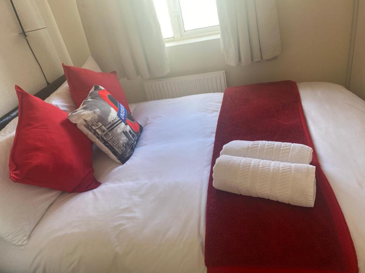 Brenda's -elephant & Castle Apartment London