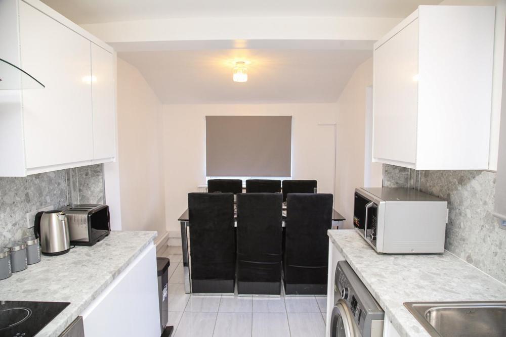 Appartement Newly Refurbished 3 Bedroom House Close To Central