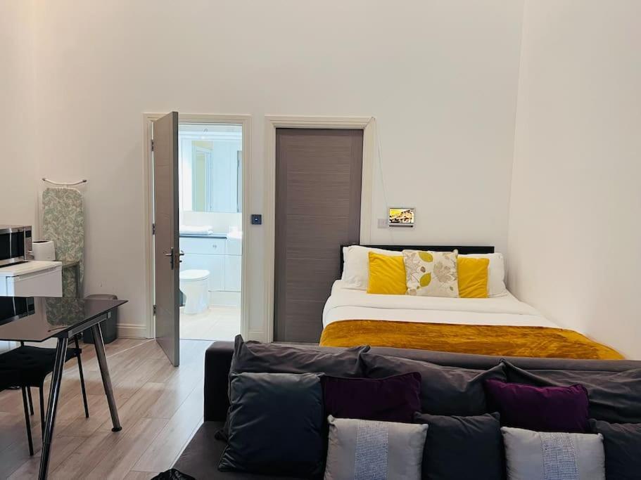 Regent House *