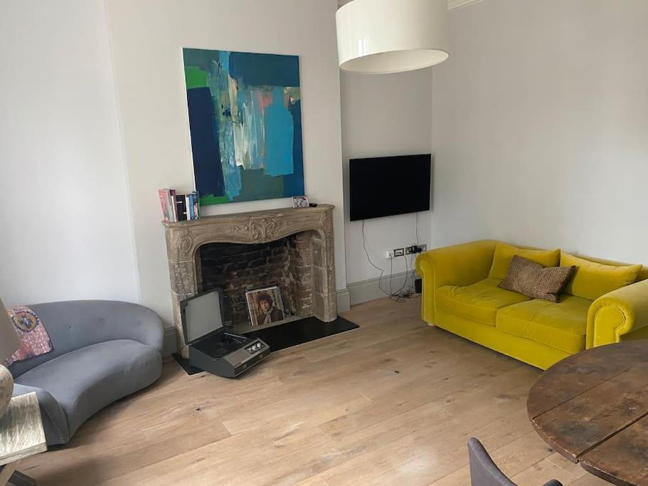 Beautiful Two Bedroom Flat In Maida Vale Apartment *