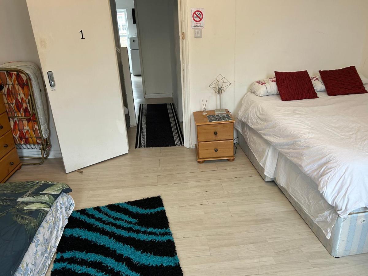 Pensión Renovated Family With Shared Kitchen And Bathroom In Angel