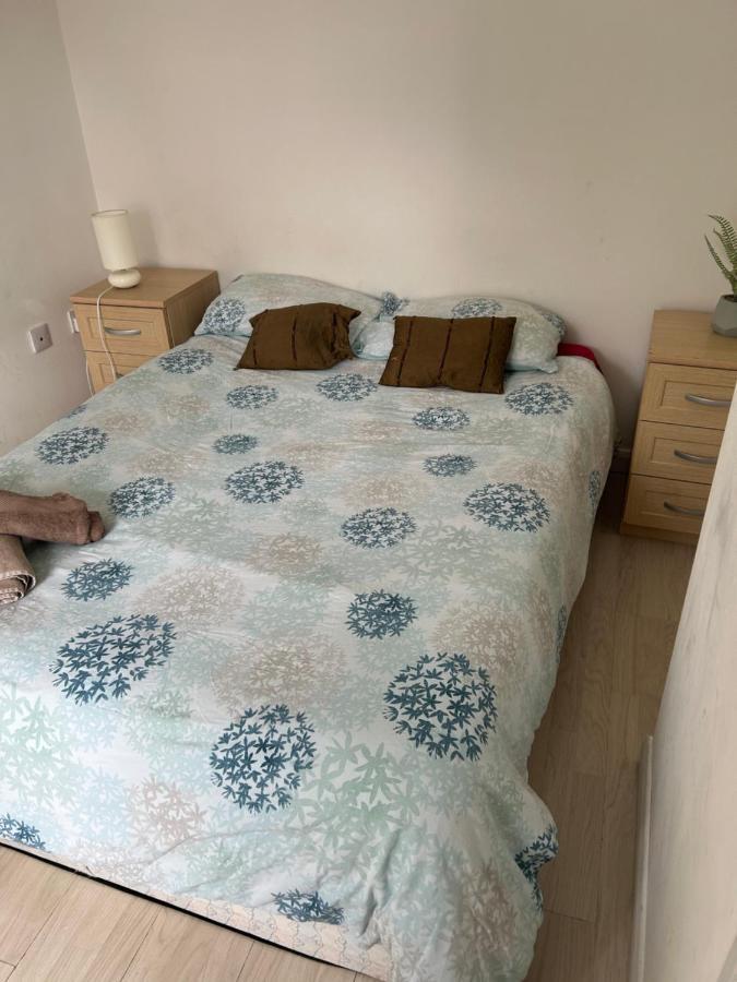 Maison d'hôtes Redecorated Double With Shared Bathroom And Kitchen Londres