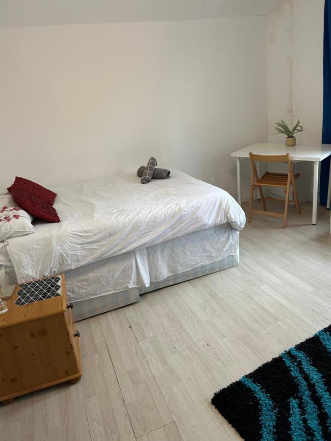 Pensión Renovated Family With Shared Kitchen And Bathroom In Angel *