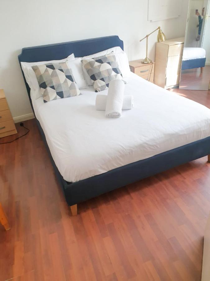 Eversholt Flats Apartamento *