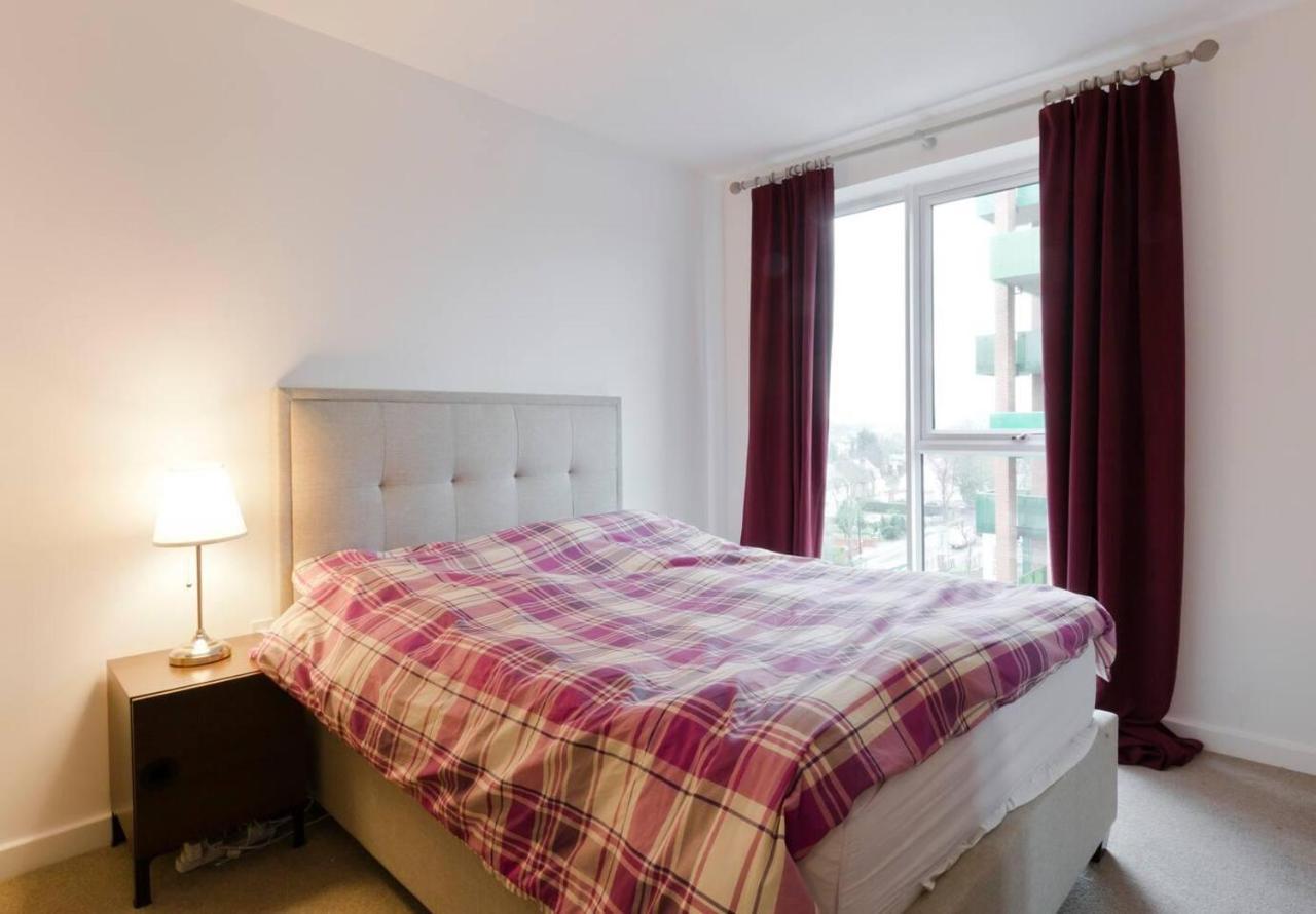 2-bed Only 15 Mins From Apartamento *