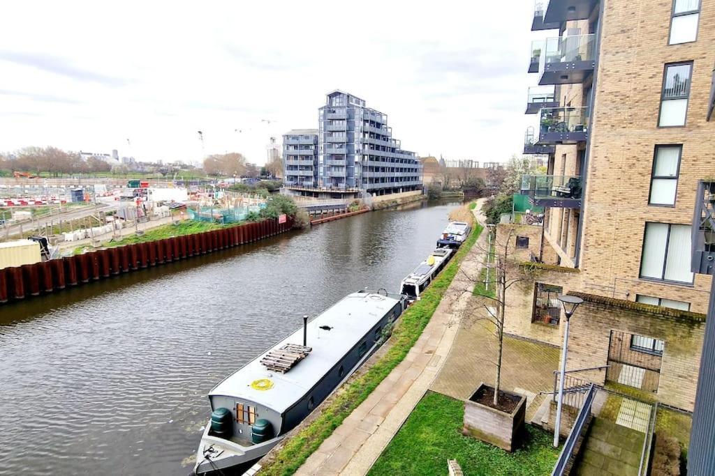 Apartamento - Stunning Riverside *