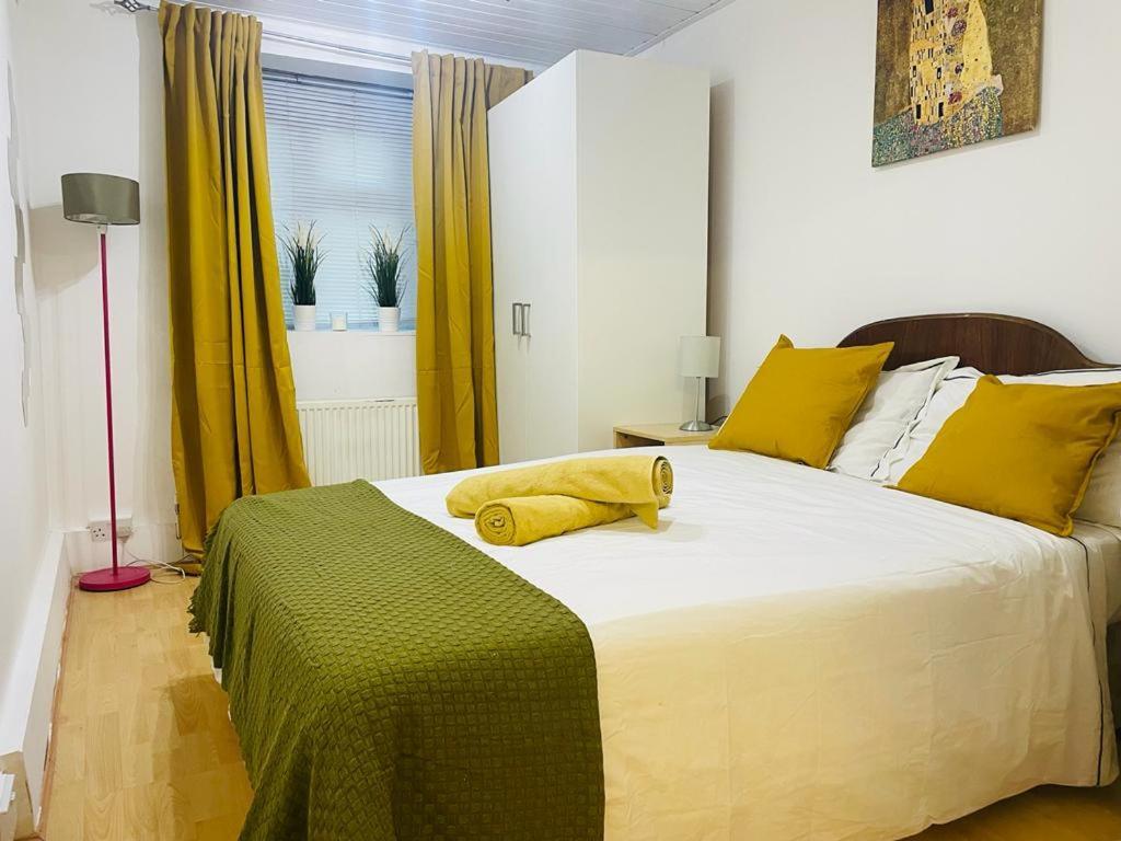 Cosy Flat Close To East Finchley Station * Londres