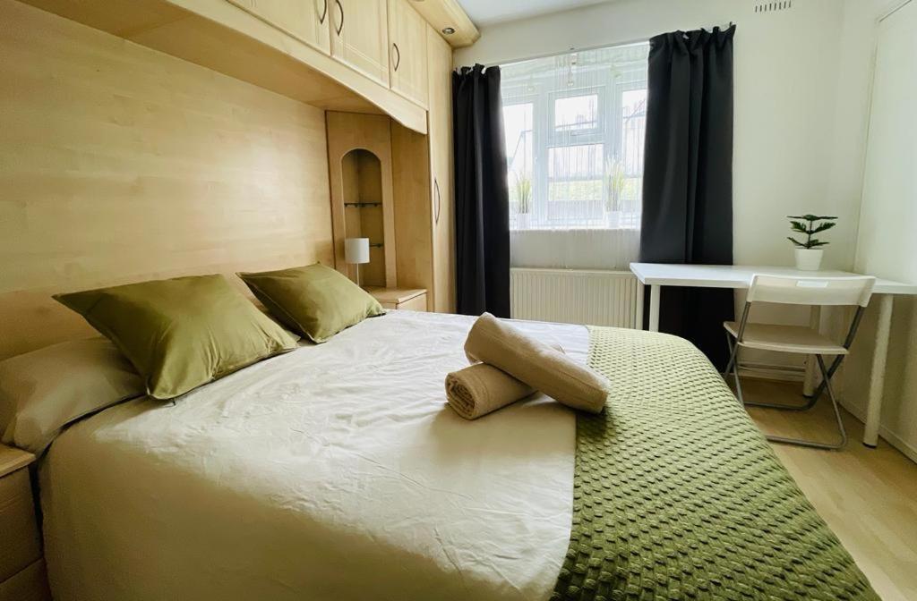 Cosy Flat Close To East Finchley Station *