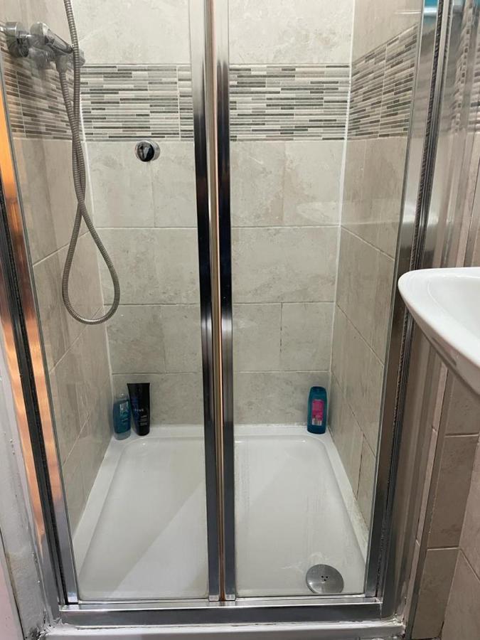 Anazing Studios 2 - North East London - Chingford Apartamento