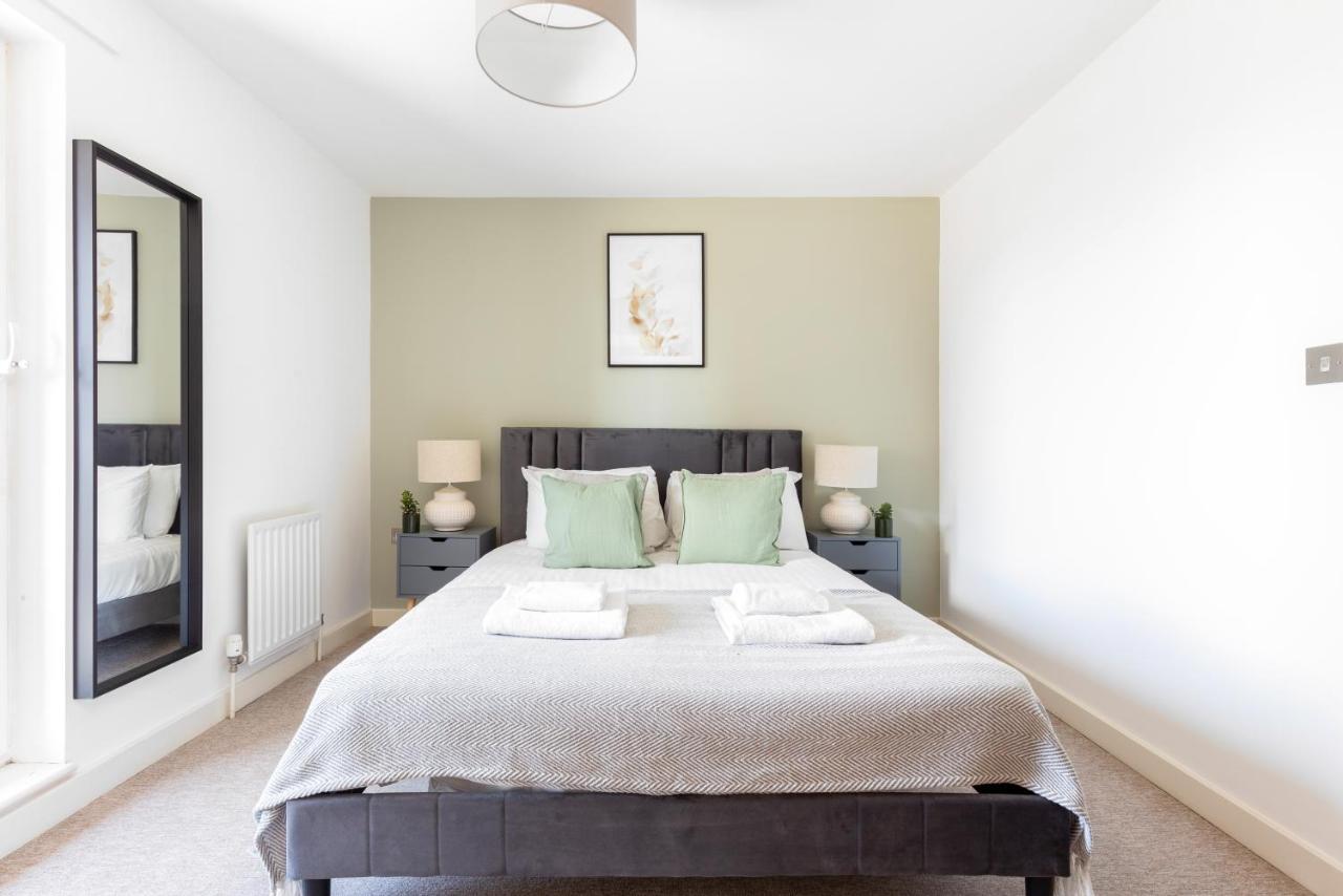 The Hackney Central Apartment London