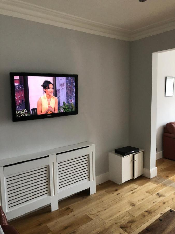 Great 4 Bedroom In Tooting Appartement *