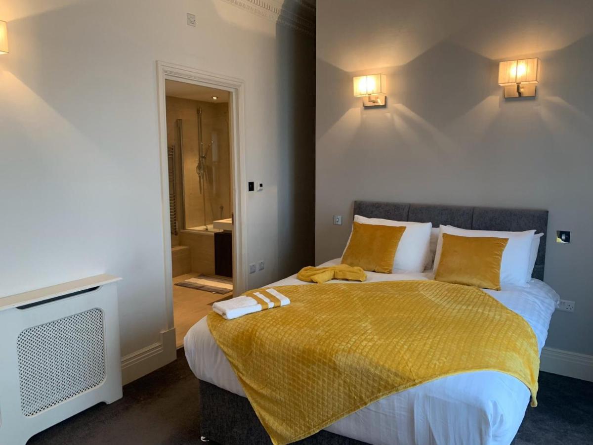 Clarges- Hyde Park Villa London