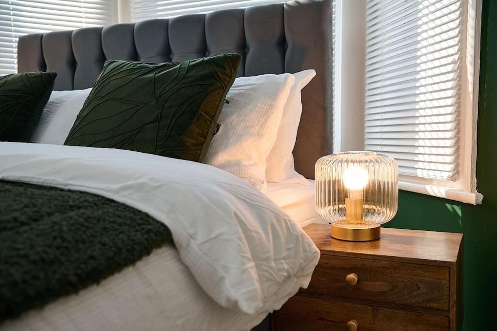 Appartement Fabulous 3 Bed Nw With Private Garden Londen