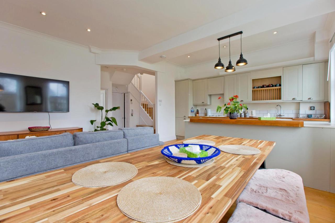 4 Bed Duplex Garden Views London