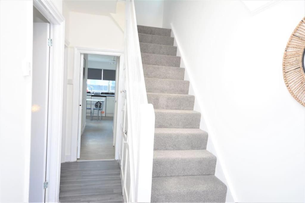 4 Bedroom House In East * Londres