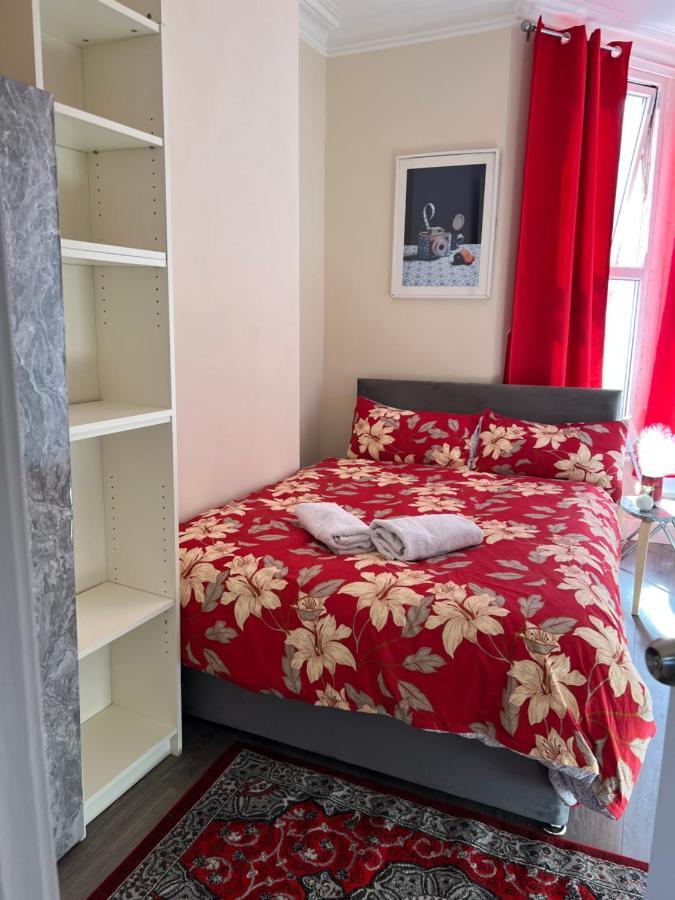 Small Cosy 2 Flat With 2 Double Beds