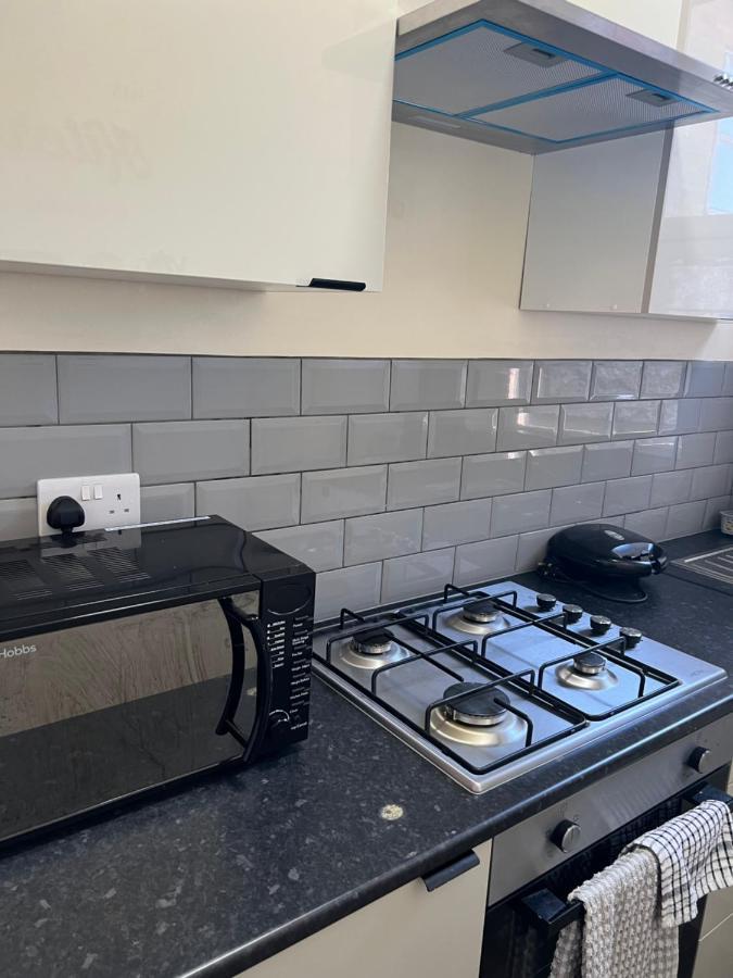 Small Cosy 2 Flat With 2 Double Beds Apartment *