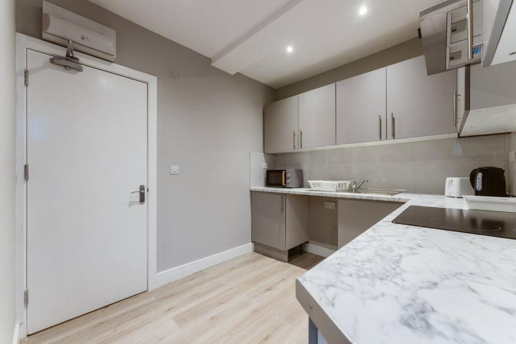 Charming Kitchenette - Your Ideal In The Heart Of The Appartement