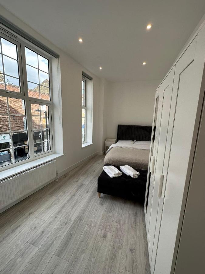 The Walworth Retreat- Cozy Flats In * London